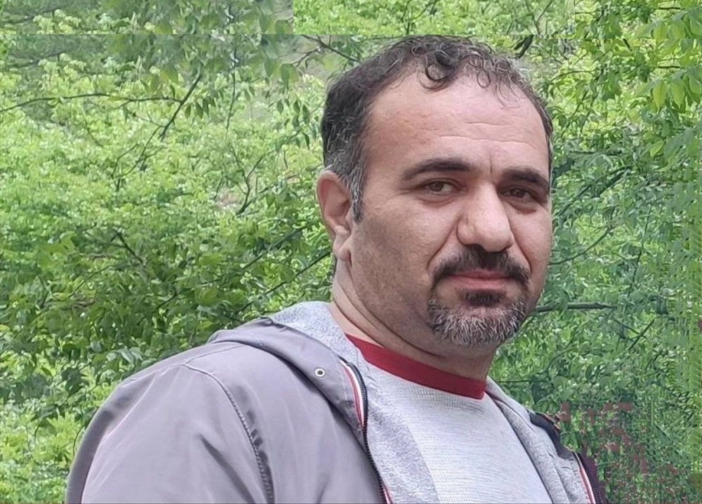 Əli Babayi döyülərək təkadamlıq kameraya salınıb.