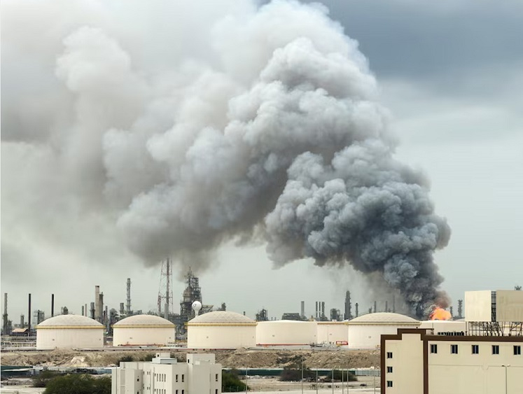 Oman İranın Salalə limanına edilən  dron hücumunu pislədi