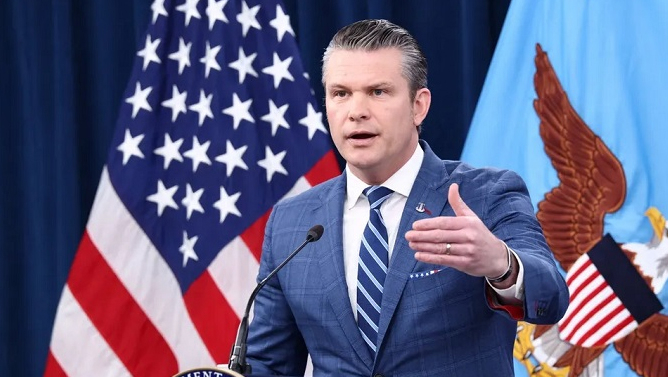 Hegseth İrana xəbərdarlıq edib: ABŞ gəmilərinə atəş açsanız, tankerlərinizi batıracağıq