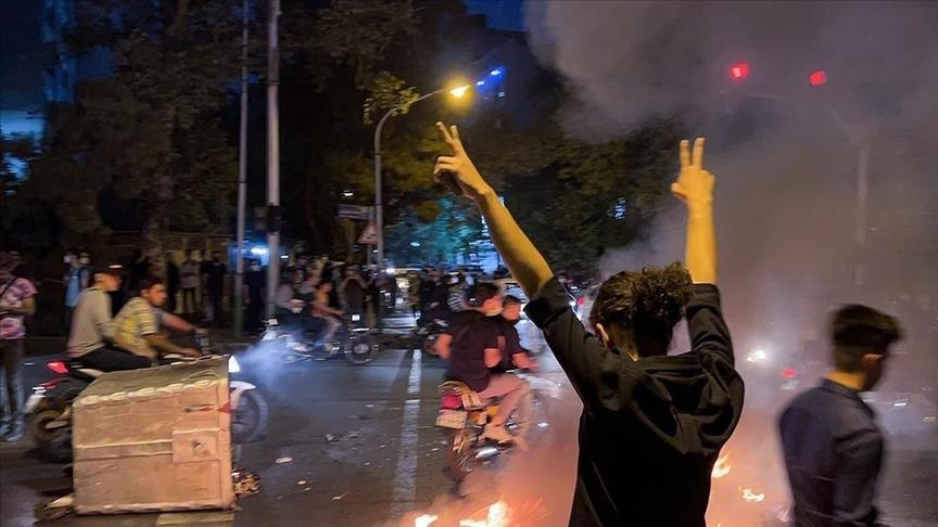 شمار دانش‌آموزان کشته‌شده از ۱۶۰ تن گذشت