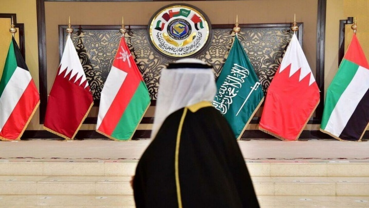 شورای همکاری خلیج عربی: اقدامات تهران امنیت کشتیرانی در تنگه هرمز را هدف می‌گیرد