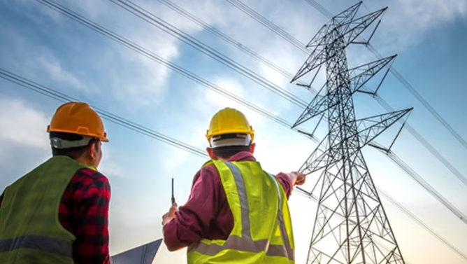 İranda elektrik tarifləri kəskin artırıldı
