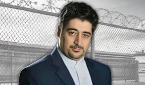 Evin Həbsxanasında həbsdə olan Azərbaycanlı vəkil və siyasi məhbus Tahir Nəqəvi  aclıq eyləminə başlayıb
