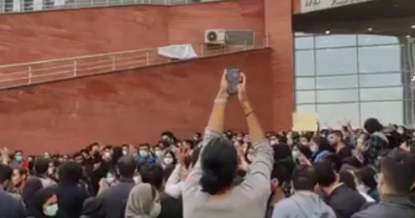 تهدید و احضار صدها دانشجو به کمیته انضباطی دانشگاه‌های شهرهای آذربایجان جنوبی