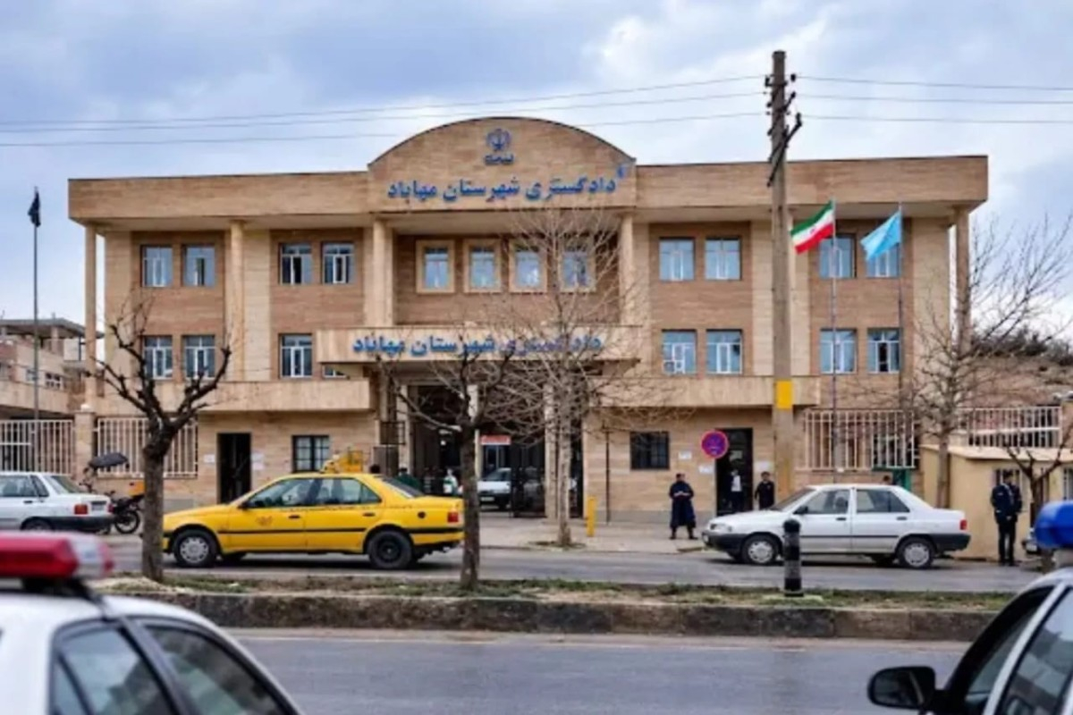 Qərbi Azərbaycanda məhkəmə qarşısında atışma olub, ölən və yaralananlar var