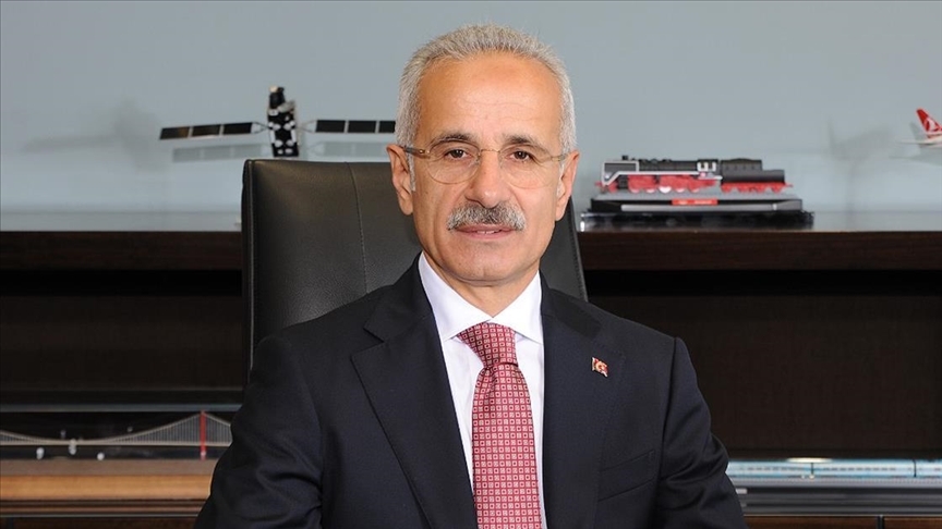 وزیر حمل‌ونقل ترکیه: گشایش کریدور زنگزور باعث رشد تجارت میان شرق و غرب خواهد شد
