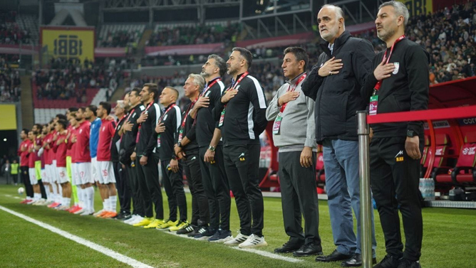 Üç ölkə İran millisi ilə oyunları ləğv edib