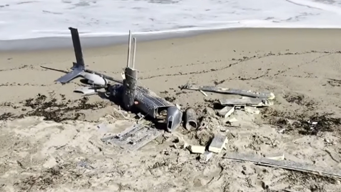 Türkiyə sahillərində pilotsuz uçuş aparatının qalıqları tapıldı (video)