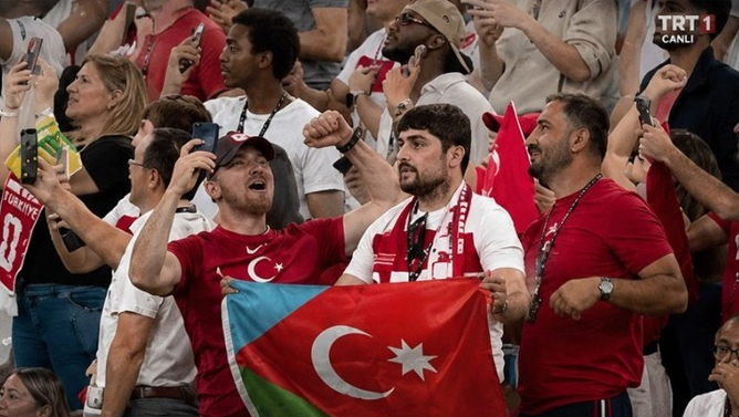 Canlı yayımda gözlənilməz an; Güney Azərbaycanın səsi dünya çempionatında