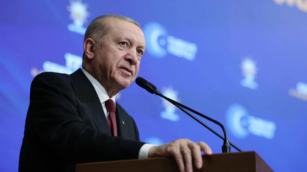 Ərdoğan Bakı ilə məsləhətləşmələrdən sonra Makronun Türkiyəyə keçid təklifini qəbul etməyib