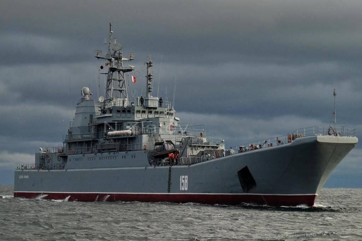 Ukrayna Qara dənizdə Rusiyanın desant gəmisinə dron zərbəsi endirib
