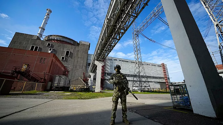 اوکراین: روسیه در حال تخلیه کارکنان از نیروگاه هسته‌ای زاپوریژیا است تا آن را منفجر کند