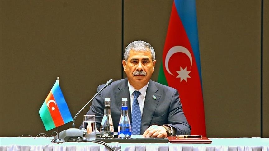 وزیر دفاع آذربایجان: در کنار ترکیه در مبارزه با تروریسم هستیم