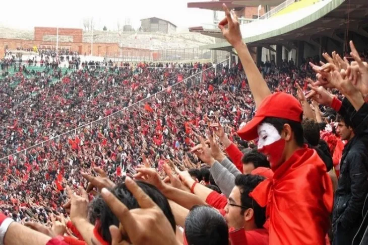 Traxtur azarkeşlərinə yenidən qadağa qoyuldu