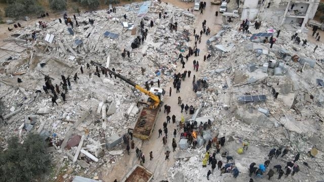 Suriyada mülki əhaliyə qarşı zorakılıqların araşdırılması müddəti uzadıldı