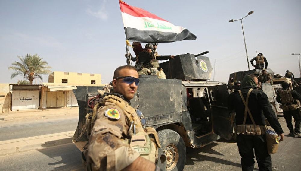 İŞİD İraqda hərbi kazarmaya hücum etdi