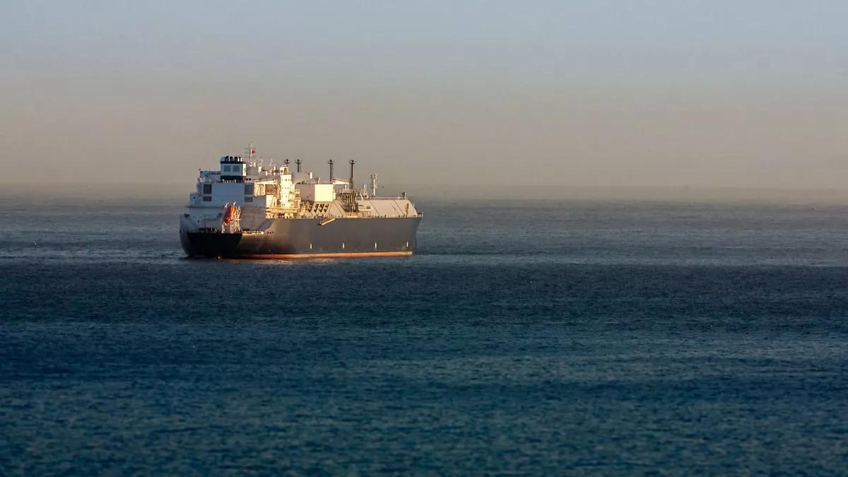 حمله به کشتی باری در سواحل هند؛ وزارت دفاع آمریکا: پهپاد از ایران شلیک شده بود