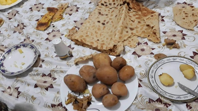 وزارت بهداشت ایران با طرح عادی سازی فقر؛ گوشت و حبوبات نخورید