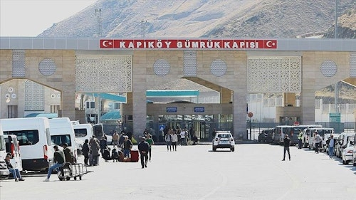 دولت ترکیه: مرز با ایران به روی مسافران بسته شده اما عبور محموله‌های تجاری جریان دارد