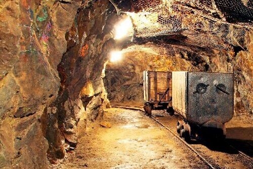 معدن‌داری یا استثمار؛ ثروت آذربایجان در راه مرکز، سیانور و بیماری‌های لاعلاج سهم ملت تورک آذربایجان جنوبی
