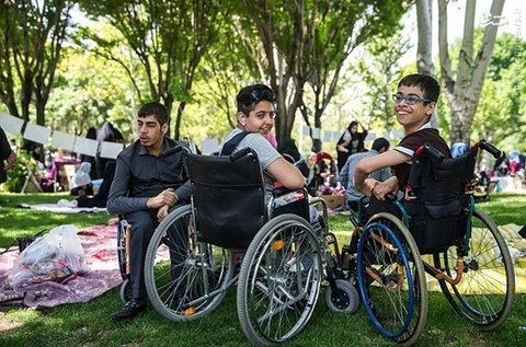 "30 min əlil şagird məktəbdə tədrisdən qalıb" - İranın təhsil nazirinin müavini