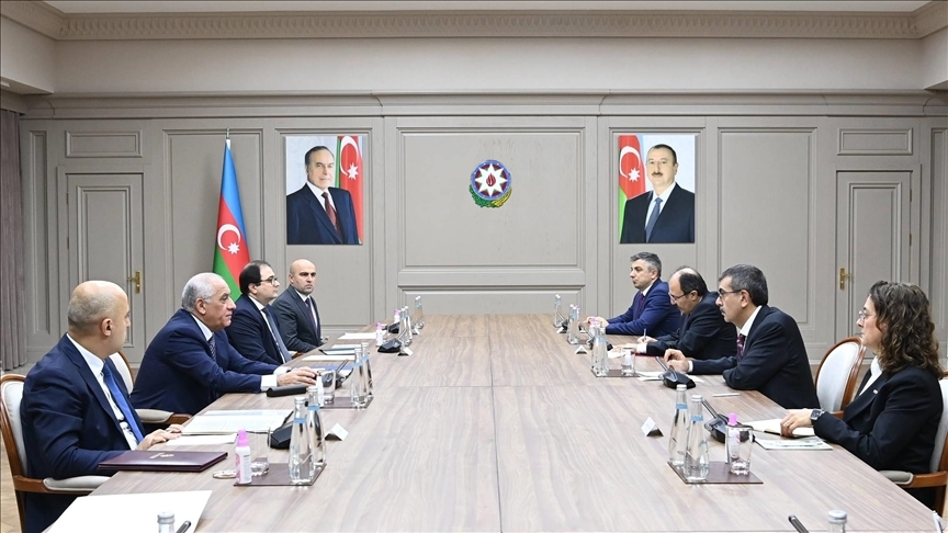 دیدار نخست‌وزیر آذربایجان و وزیر آموزش ترکیه