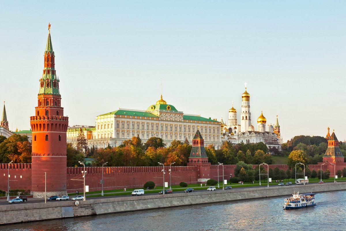 Kreml Putinin Tacikistanda Azərbaycan lideri ilə görüşünü istisna etmir