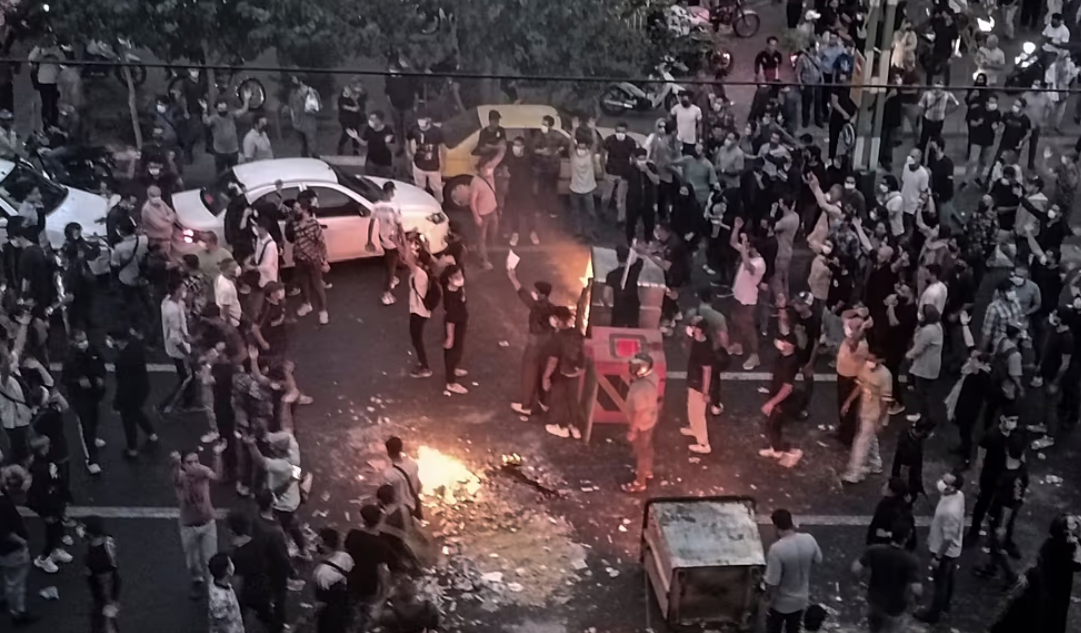 مقام ارشد جمهوری اسلامی ایران: حکومت می‌داند اعتراض‌ها اجتناب‌ناپذیر است؛ فقط زمان آن مشخص نیست