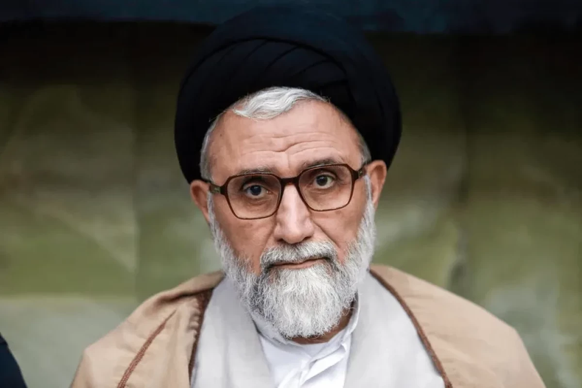 İsrail ordusu İranın kəşfiyyat nazirini hədəf alıb