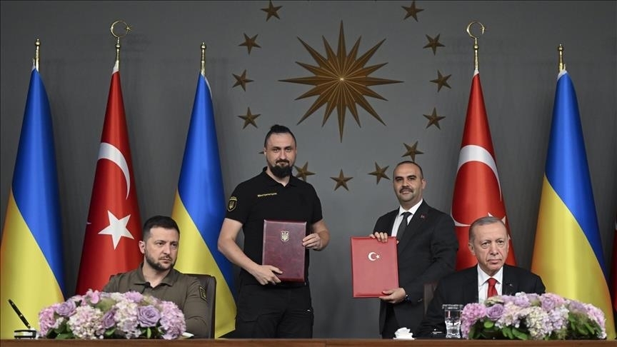امضای توافق‌نامه همکاری میان ترکیه و اوکراین در بخش صنایع استراتژیک