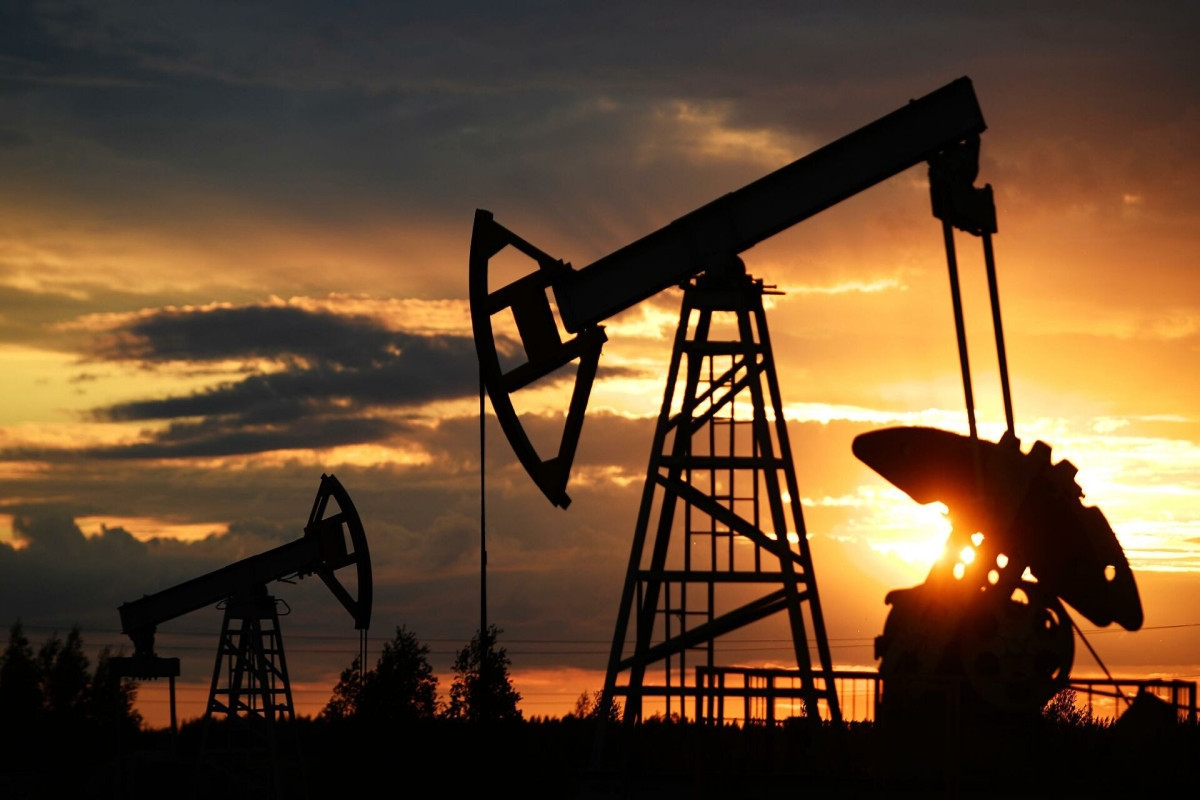 “OPEC+” ölkələri yanvarda gündəlik neft hasilatı planını 550 min barel üstələyib