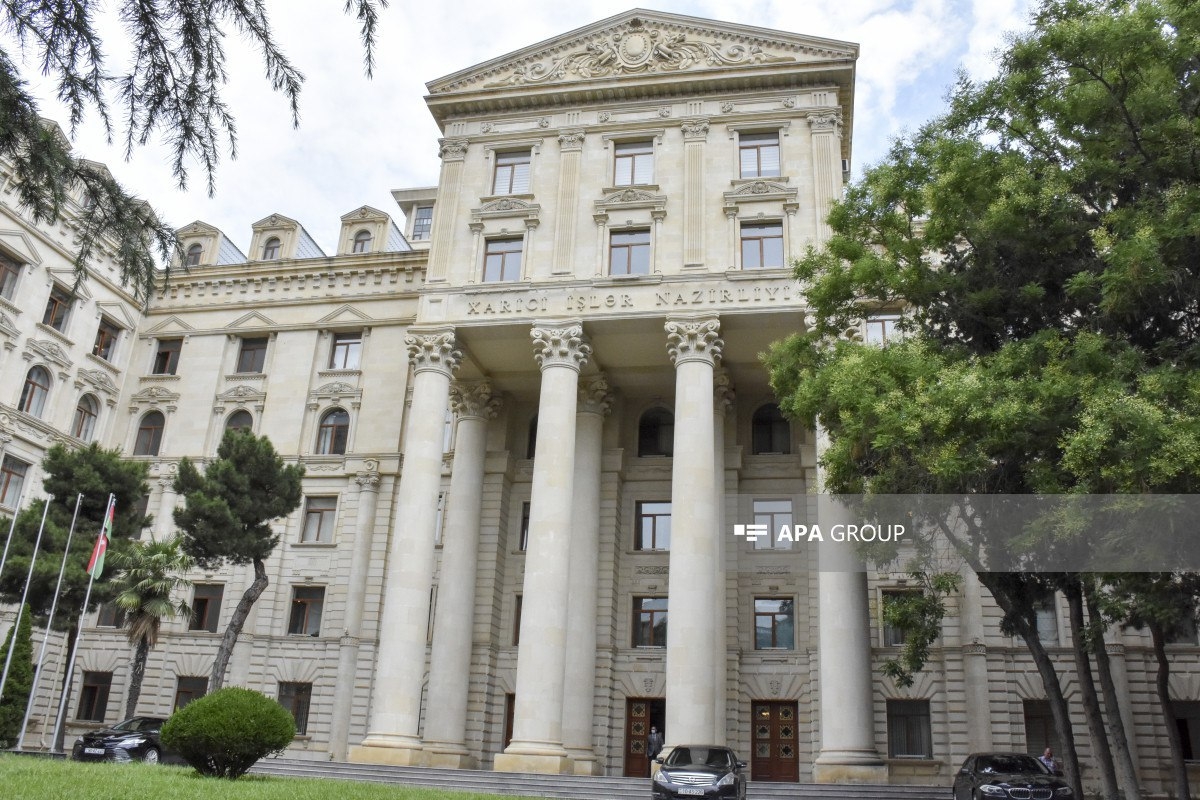 باکو: پیشنهاد مسکو برای آزادی ۱۳ شهروند روسی به عنوان شرط اشتباه است