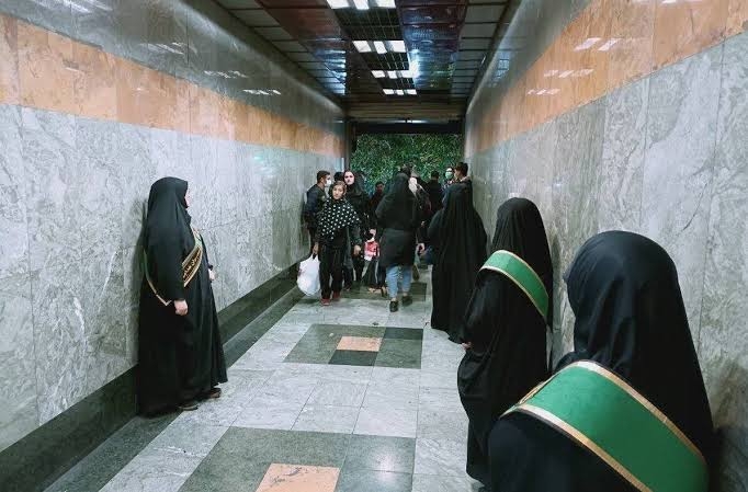 فعالیت شهرداری تهران برای تحمیل حجاب اجباری