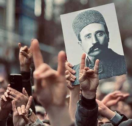 Güney Azərbaycanlı fəal Ukrayna prezidentinə müraciət edib