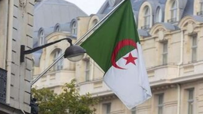 الجزایر روابط دیپلماتیک خود را با امارات قطع کرد