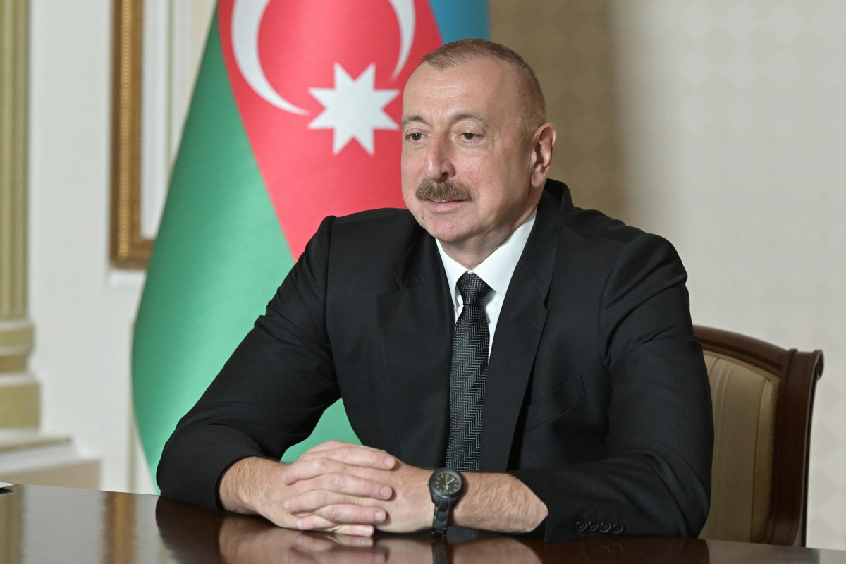Prezident: Bütün azərbaycanlılar bilməlidirlər və bilirlər ki, onların arxasında güclü Azərbaycan dövləti dayanıb