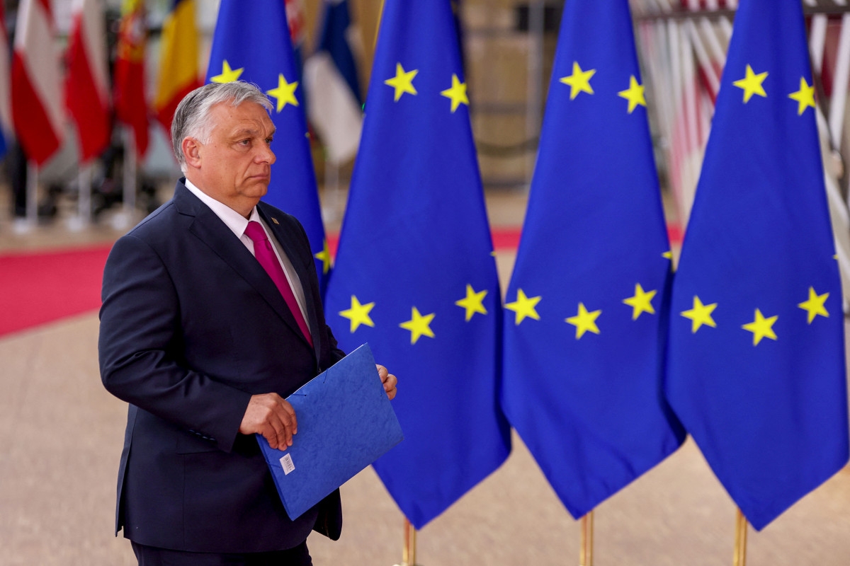 Orban Avropa İttifaqını qurumun yeni büdcəsini bloklamaqla hədələyib