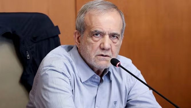 پزشکیان: مذاکره با آمریکا تصمیم نظام است؛ همه باید تبعیت کنید