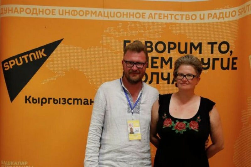 “Sputnik Azərbaycan”ın şef-redaktoru və həyat yoldaşı Azərbaycandan çıxarılır