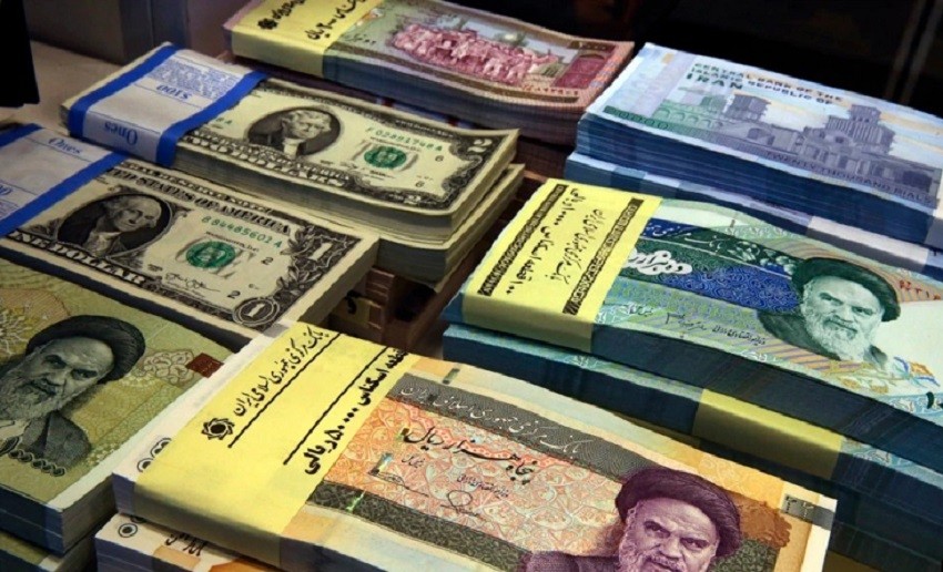 Hər il İranda 10 milyard dollara xaricə daşınır