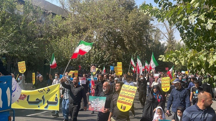 İran hökuməti etiraz aksiyalarına qarşı nümayiş təşkil edib