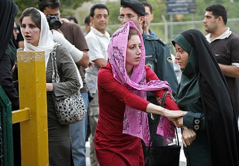 İran səhiyyə sistemində hicabsızlara qarşı tədbirlər görüləcək