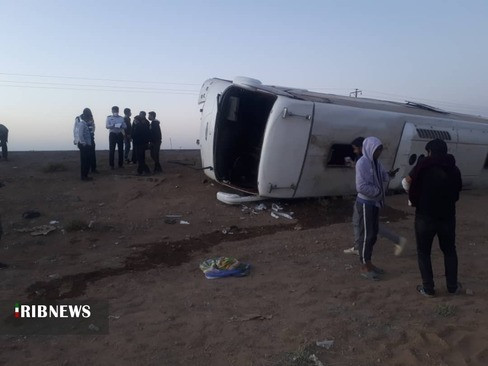 İranda ağır yol qəzası- Sərnişin avtobusu aşdı: 33 yaralı-FOTO