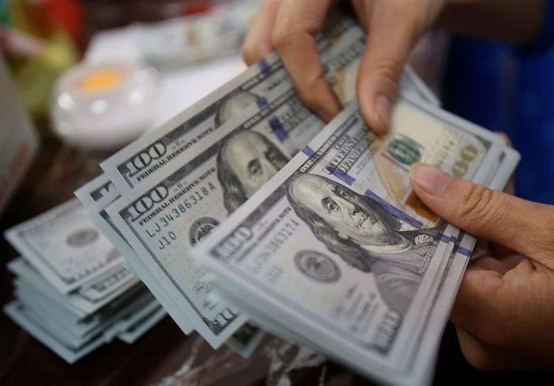 İranda dolların qiyməti yenidən qalxıb