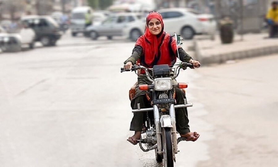 İranda qadın motosikletçilərə qarşı cəzalar sərtləşdirilir