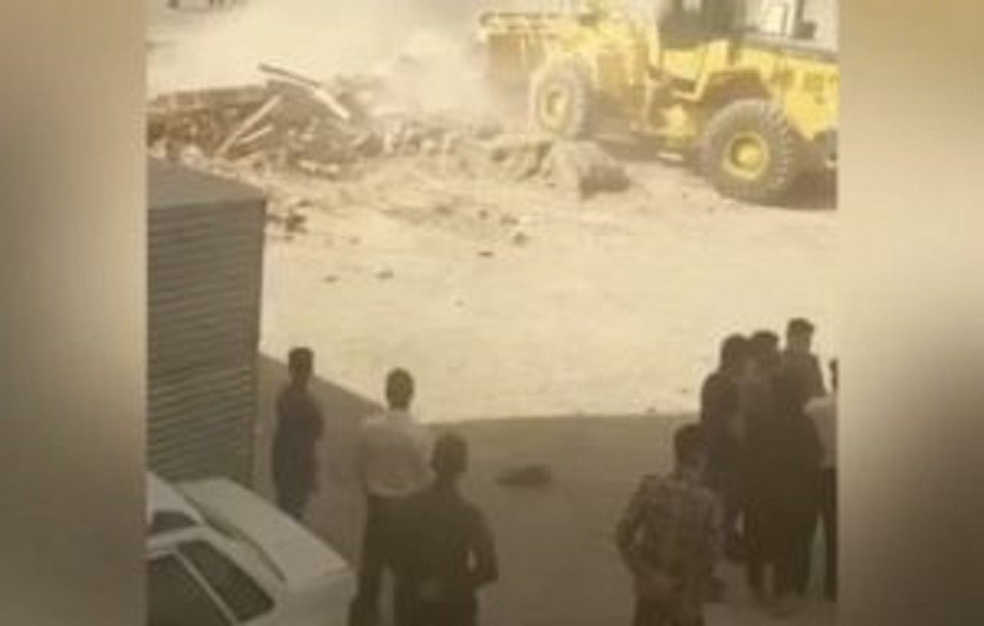 İranın Zahidan şəhərində sünni məscidi dağıdıldı -VİDEO