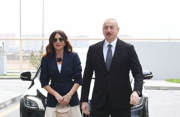 Prezident İlham Əliyev və Mehriban Əliyeva Neftçalaya səfər ediblər