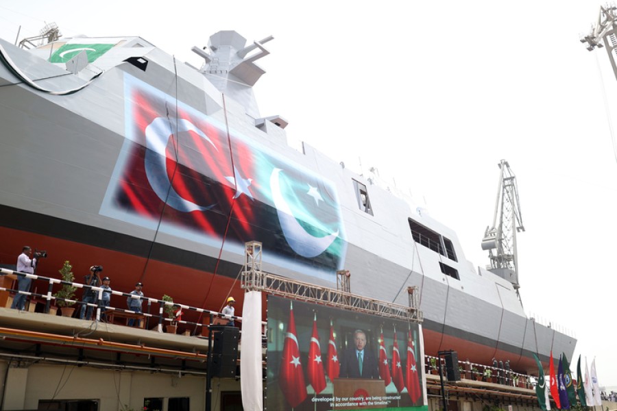 Türkiyə Pakistan üçün hərbi gəmi inşa etdi