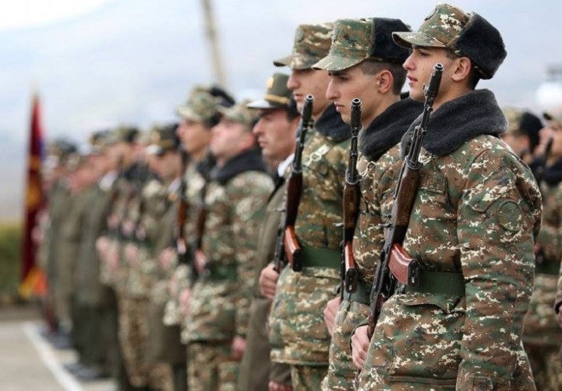 Ermənistanda ehtiyatda olan zabitlər orduya çağırıldı