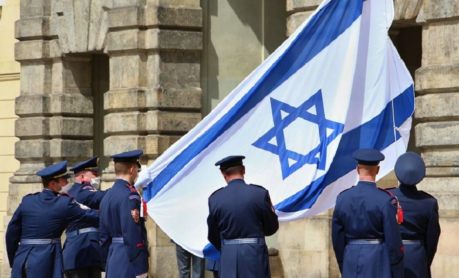 İsrail müdafiə naziri İrana hücum ehtimalı ilə bağlı açıqlama verib